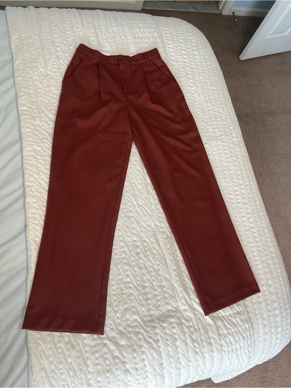 Lulu's Tailored High-Rise Straight-Leg Pants in Rusty Red
